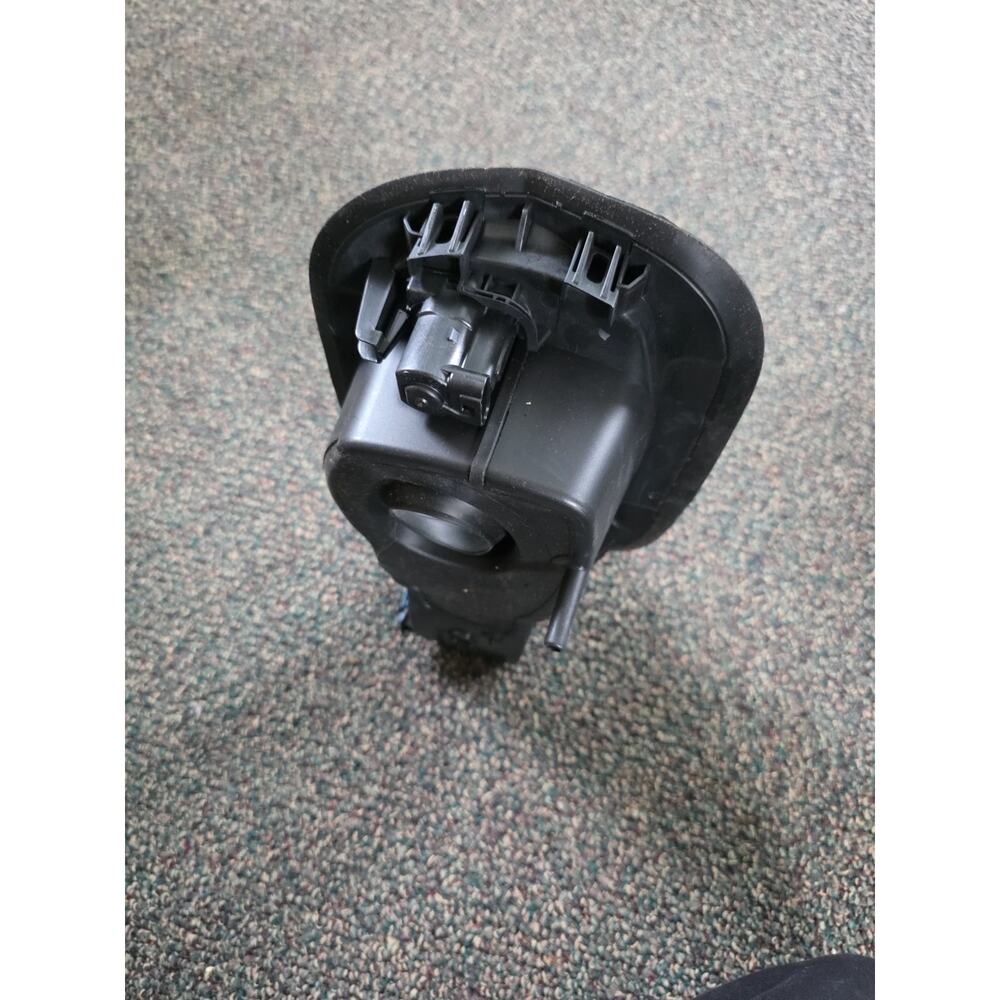 Fuel Tank Filler Pipe Housing for 2019 2020 Cadillac CT6 GM #84374053 - Picture 6 of 12